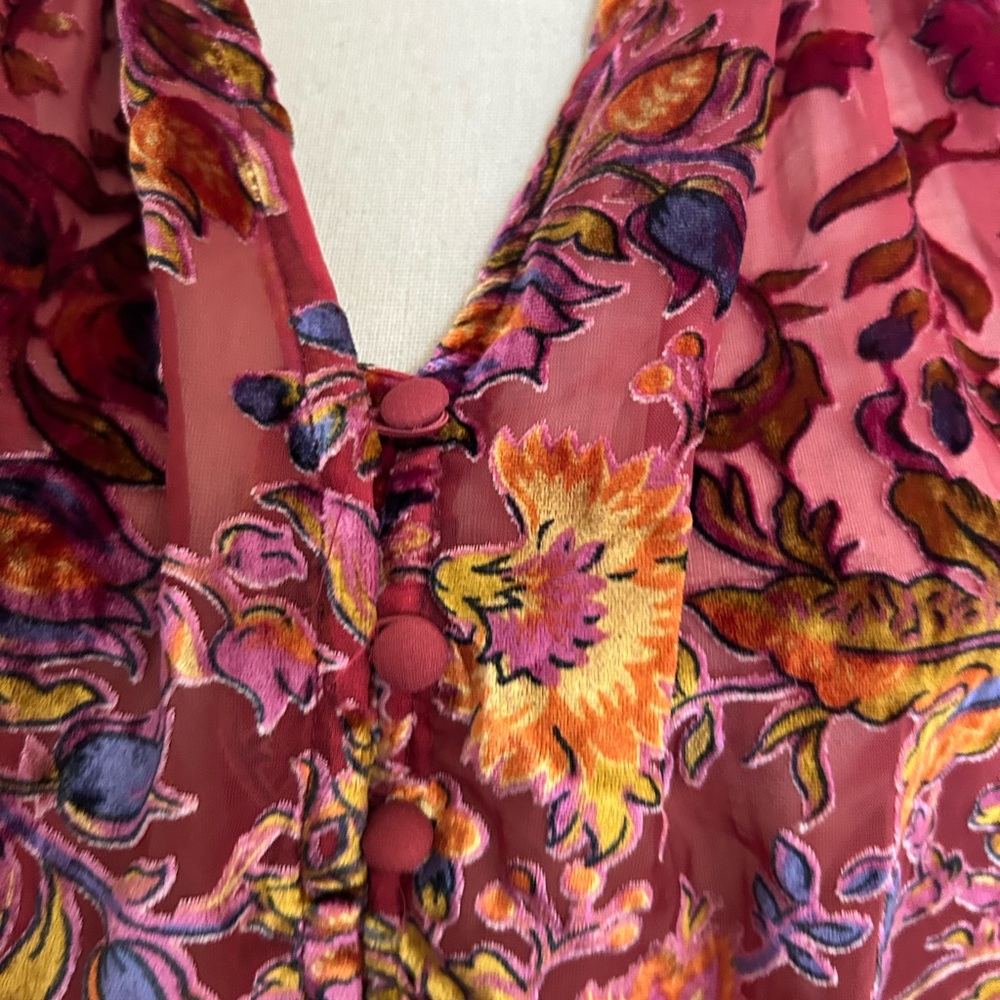 NWT Anthropologie The Estela Burnout Sheer Floral Printed Blouse in Maroon - Picture 5 of 14